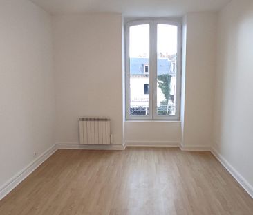 Location Appartement 3 pièces 99m² ARGENTON SUR CREUSE 36200 - Photo 5