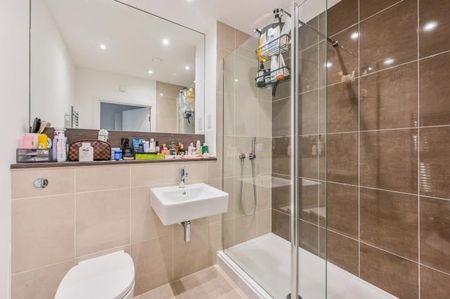 Room in a Shared Flat, London, SW11 - Photo 4