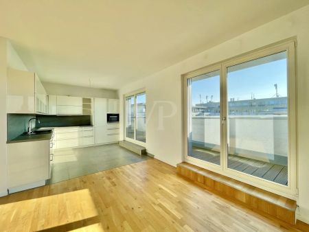 Hochwertige Dachgeschosswohnung mit großer gemütlicher Dachterrasse - Photo 3