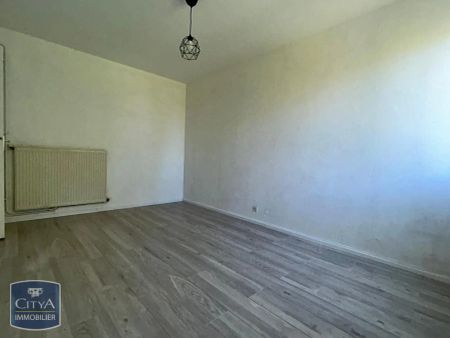 Appartement à louer 4 pièces 78.77m² - Photo 2