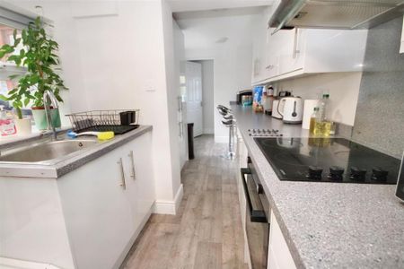 2 bedroom house to rent - Photo 2