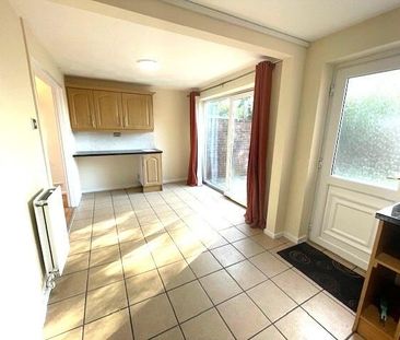 3 bedroom terraced house to rent - Photo 5
