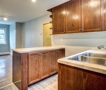 For Lease - 9 Thirty Eighth Street, Toronto, Ontario - Photo 6