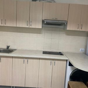 Garsoniera de inchiriat zona Brasov Vechi - Fotografie 3