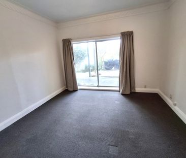 Spacious Hataitai Flat For Rent - Photo 6