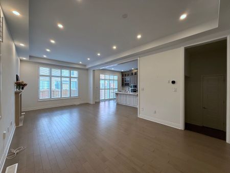 For Lease - 470 Violet Gate, Milton, Ontario - Photo 4