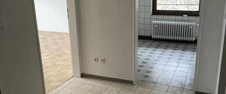 Ramersdorf, Lindenstr., ca. 54 m², 2ZKDB, Balkon, Einbauküche - Foto 1