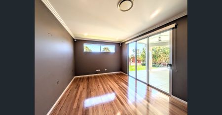 Low-Maintenance Modern Home with Pool | Close to Shops, Parks & Schools - Photo 4