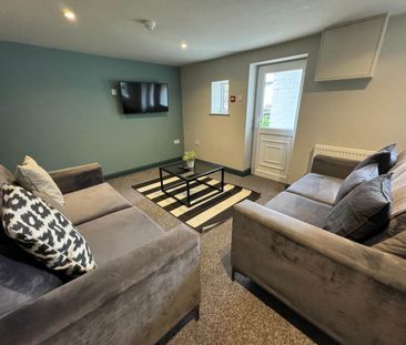 Cobden Terrace (Room 2), Farnley, Leeds - Photo 4