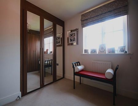 5 Bedroom Detached To Let - Photo 5