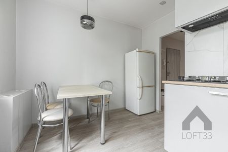 Przytulna i wyposażona kawalerka z dodatkową sypialnią na Gigancie w Jaworznie do wynajęcia - Photo 3