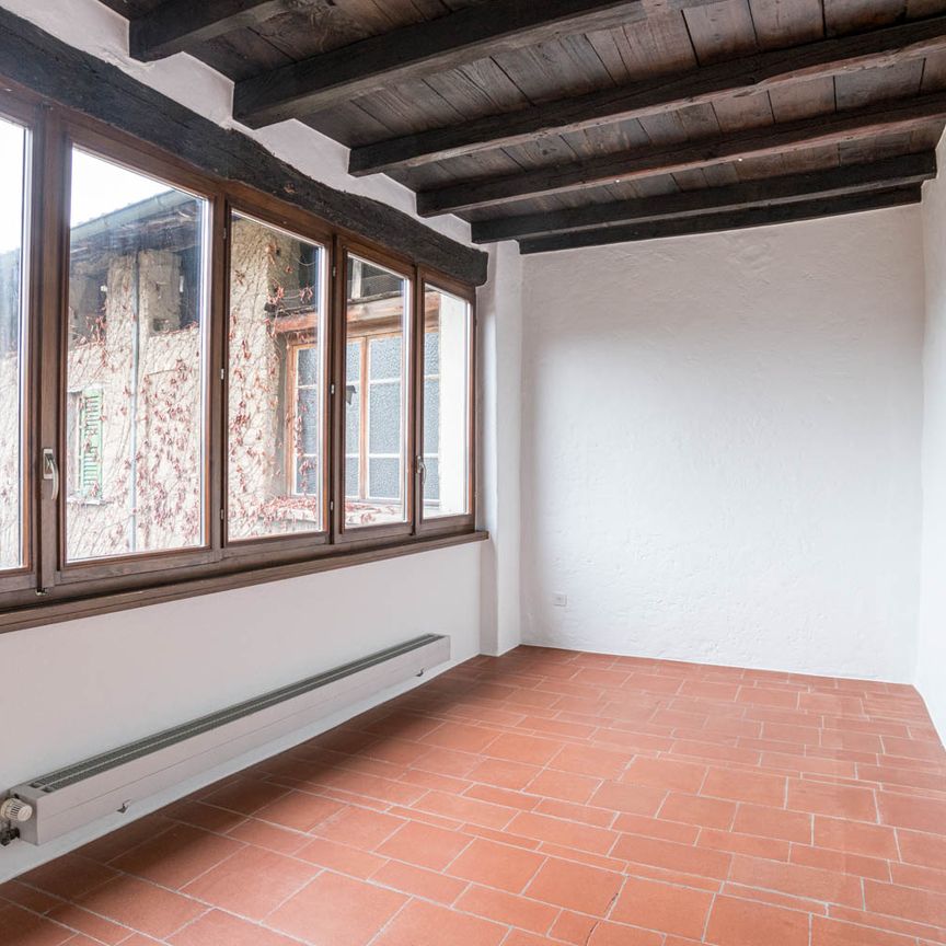 RANCATE – AFFASCINANTE CASA CON LOGGIA E VISTA PANORAMICA - Photo 1