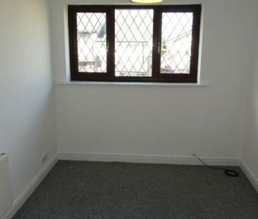 Paterson Close, Stocksbridge, S36 1JG - Photo 3