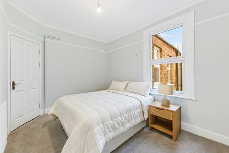 Temple Rd, London W5 - Photo 4