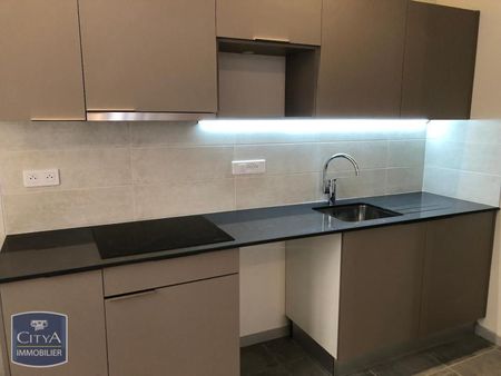 Location Appartement 3 pièces 78m² TOULON 83000 - Photo 4