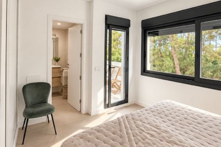 3 Bedroom Townhouse For Rent in El Paraiso, Málaga - Photo 3
