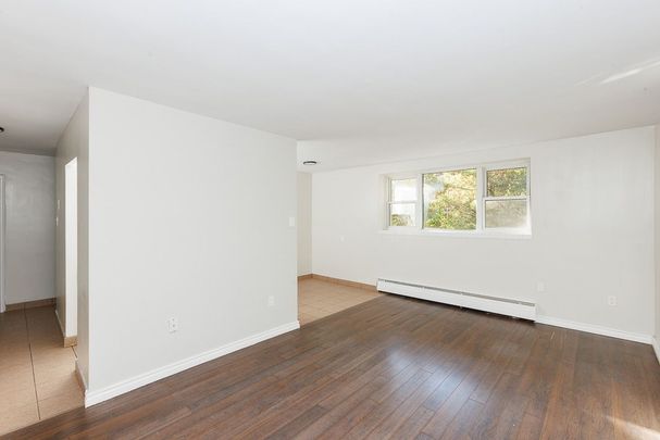 For Lease - 93 High Street, London South, Ontario - Photo 1