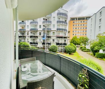 Wunderschöne Zwei-Zimmerwohnung mit Balkon und Tiefgarage in ruhige... - Photo 2