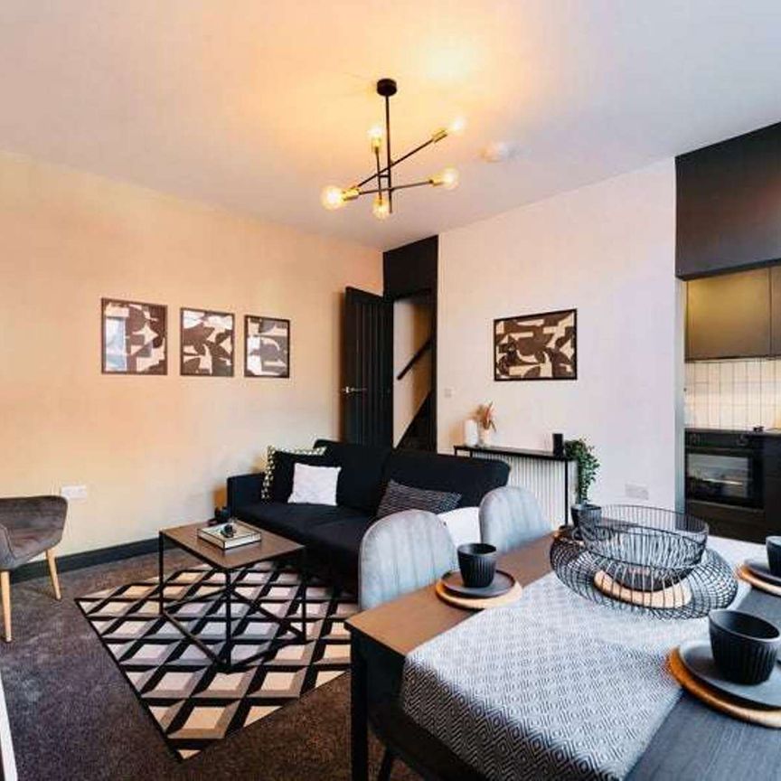 Harold Place Room 1 - Photo 1