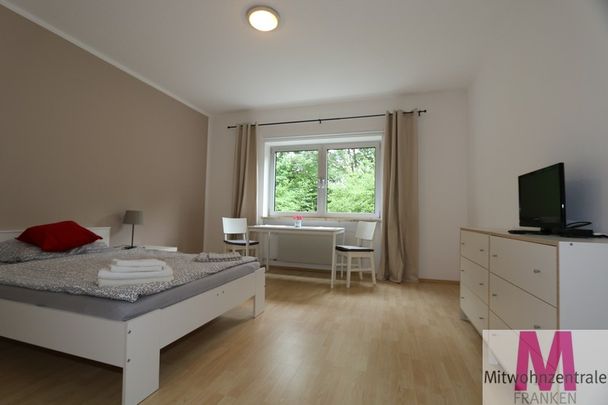 Miete inkl. Nebenkosten: 550 € pro Monat, plus Strom, plus Heizung - Photo 1