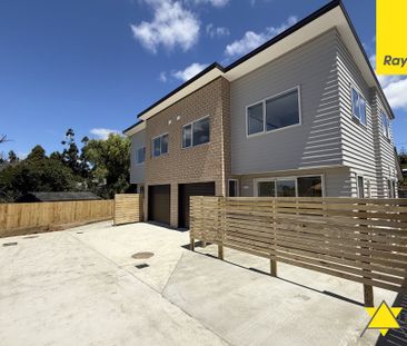 New Duplex House in Te Atatu South! - Photo 2