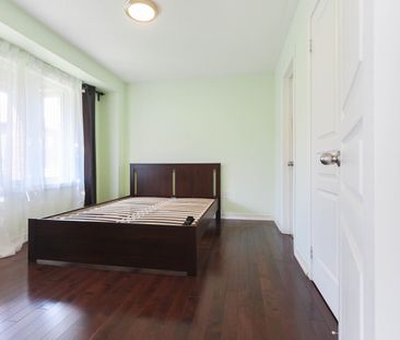 For Lease - 41 Pulpwood Crescent Unit# Main, Richmond Hill, Ontario - Photo 4