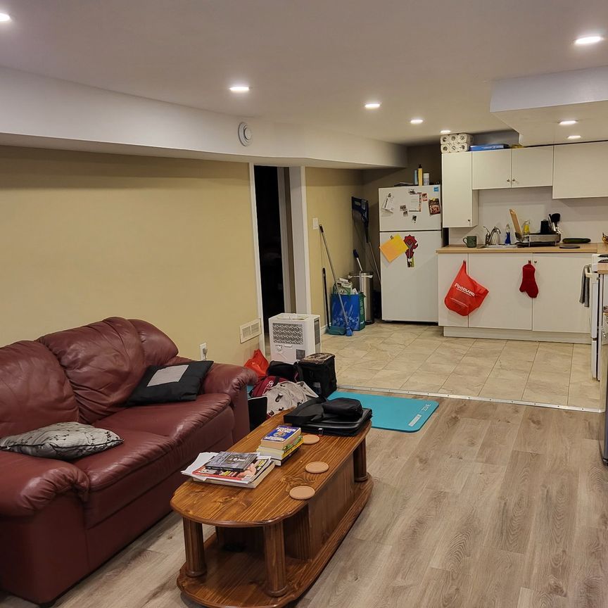 For Lease - 4132 Campbell Avenue, Niagara Falls, Ontario - Photo 1