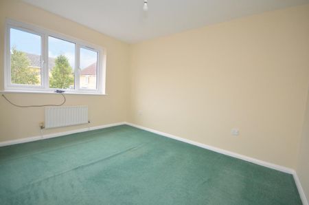 3 bedroom semi-detached house to rent - Photo 3