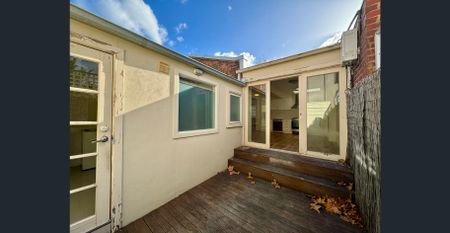 A Carlton lifestyle! - Photo 3