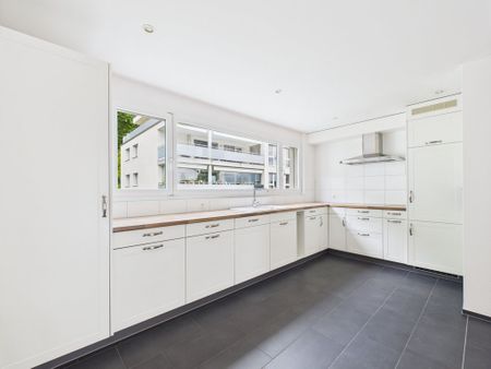 Attraktive Etagenwohnung mit Aussicht - Photo 4