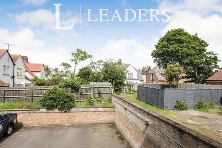 Beach Station Road, Felixstowe, IP11 - Photo 3