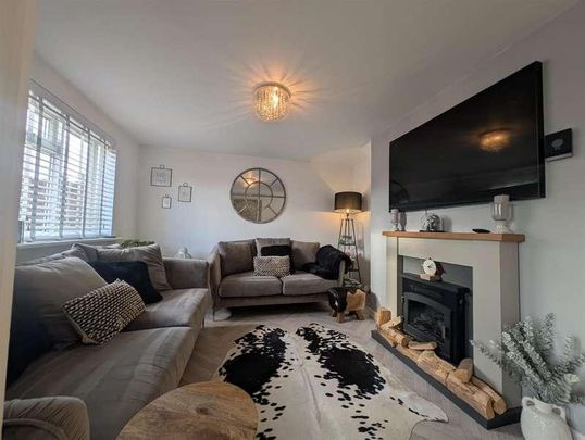 Campernell Close, Brightlingsea, Colchester, CO7 - Photo 1