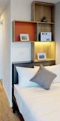 Studio Large with Balcony - Photo 1