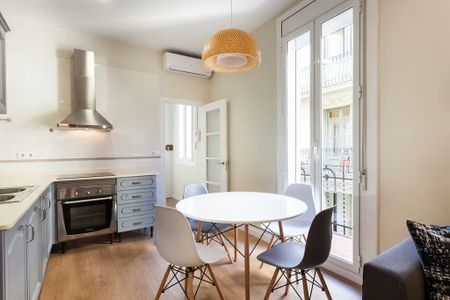 Travessia de Sant Antoni, Barcelona, Catalonia 08012 - Photo 4