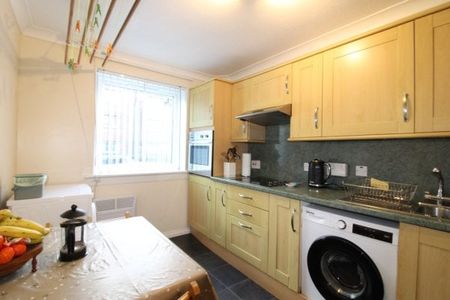 South Campbell Street, Paisley - Photo 3