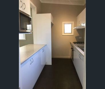 Front house with updated kitchen and bathroom - Photo 4