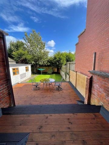 31 Lansdowne Park, Belfast, BT15 4AF - Photo 4