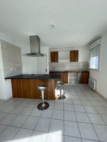 Location Appartement 2 pièces 45m² - Photo 2