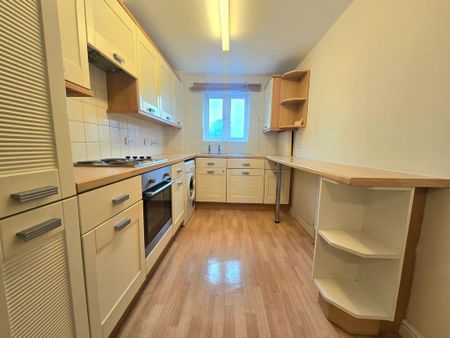 2 bedroom flat to rent - Photo 5