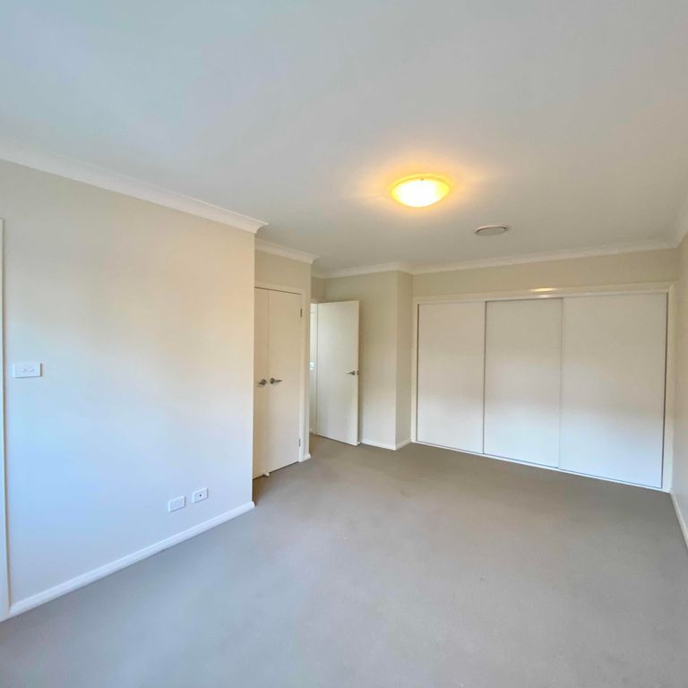 6/28-30 Cowmeadow Road, Mount Hutton - Photo 1