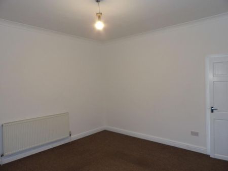 1 bedroom ground floor flat to rent - Photo 3