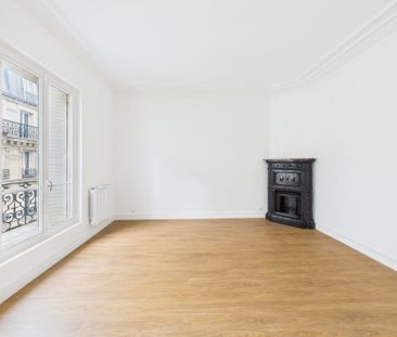 LOCATION DUPLEX VIDE PARIS 18e - Photo 1