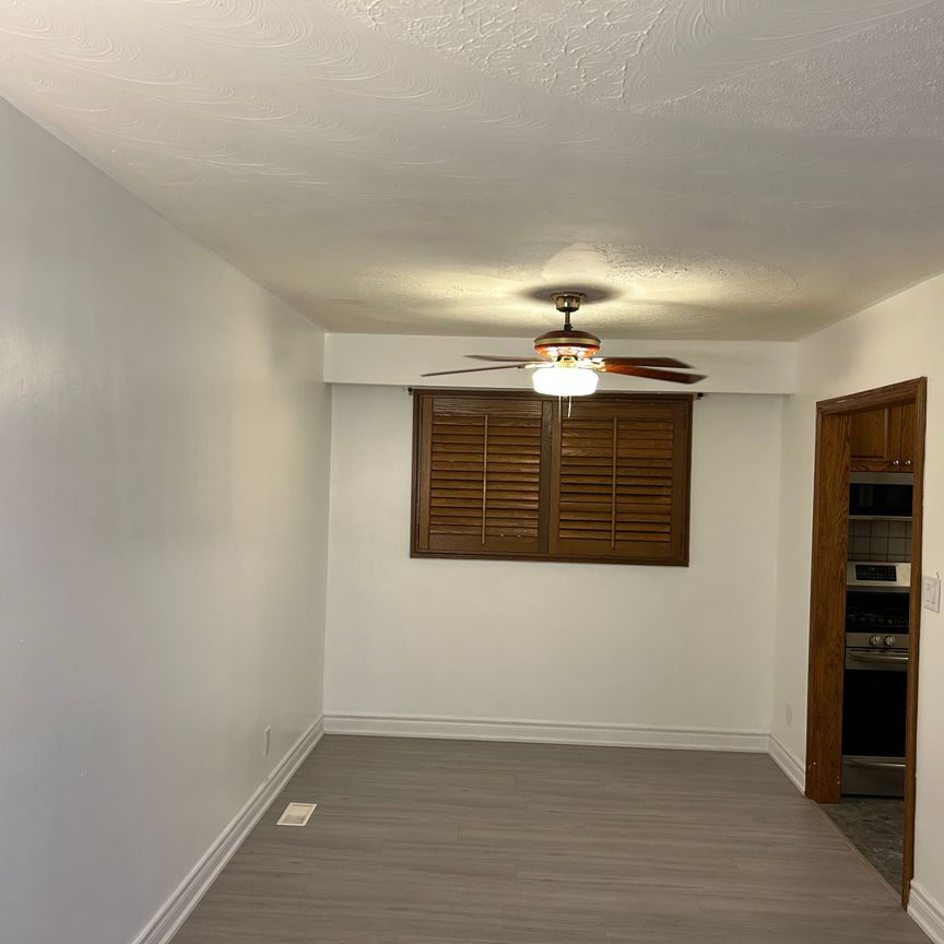 For Lease - 463 Elizabeth Street, Oshawa, Ontario - Photo 1