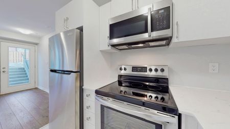 For Lease - 1165 Journeyman Lane Unit# 112, Mississauga, Ontario - Photo 2