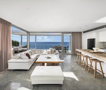 Absolute Oceanfront | Architecturally Designed Luxury - Photo 2