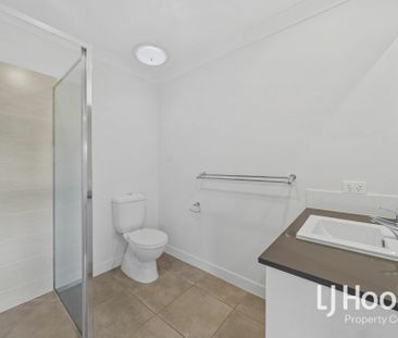 Modern & Low Maintenance - Great Location - Photo 6