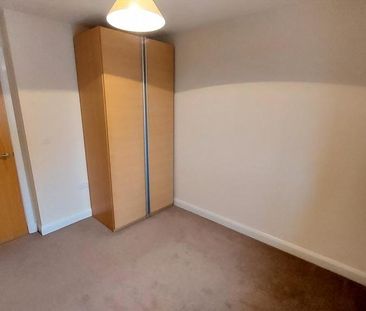 2 bedroom flat to rent - Photo 6
