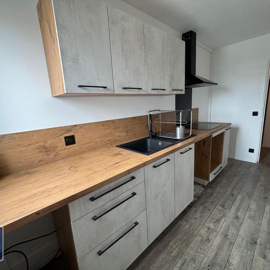Location Appartement 4 pièces 86m² BORDEAUX 33300 - Photo 1