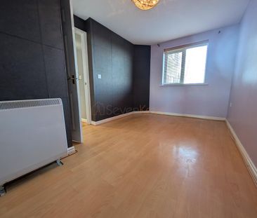 2 bedroom ground floor flat to rent - Photo 4