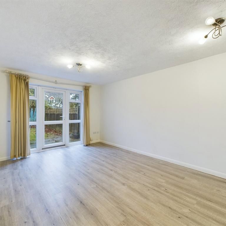 2 bedroom terraced house to rent - Photo 1